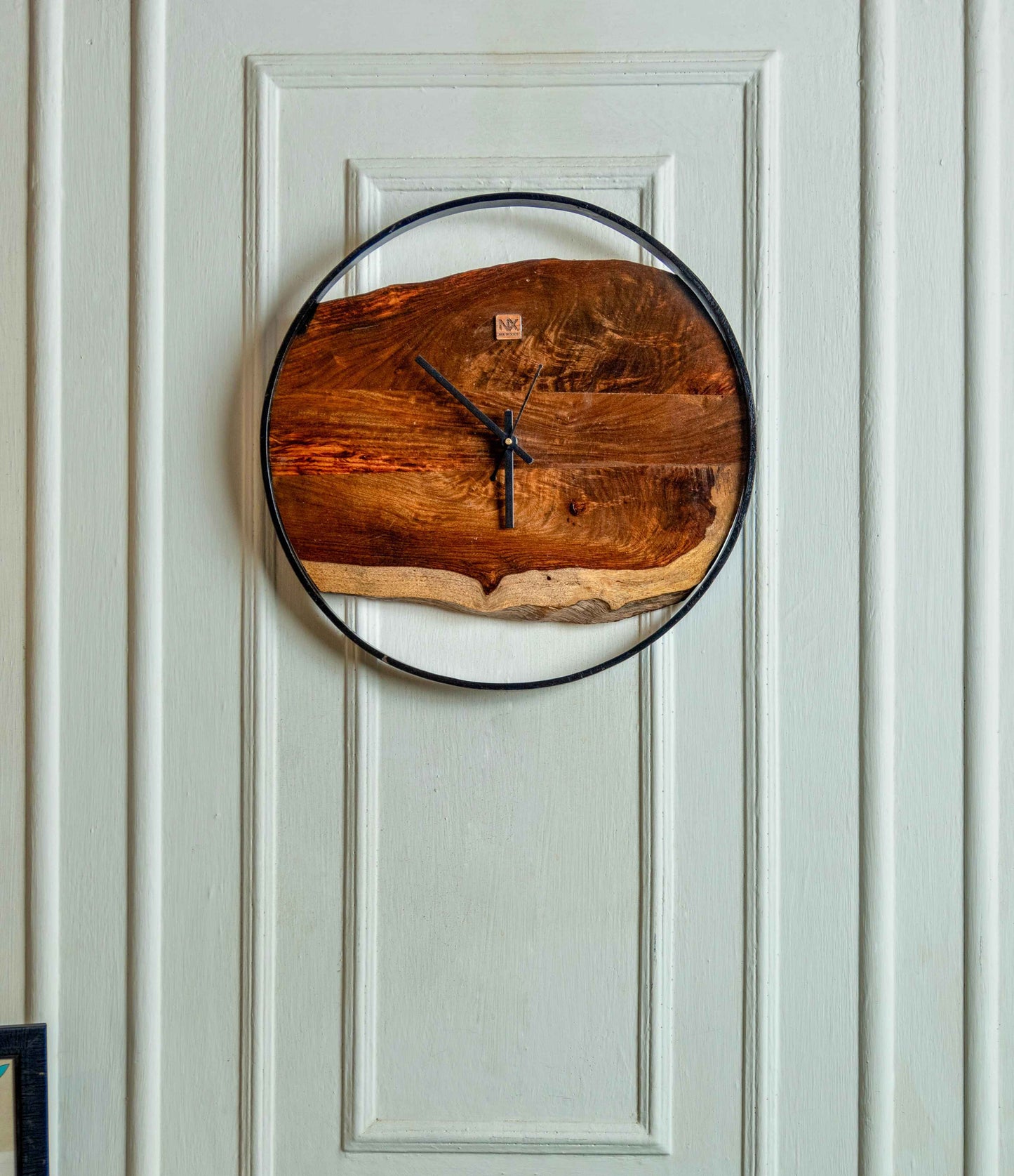 Rosewood Clock - Timeless Elegance for Your Space