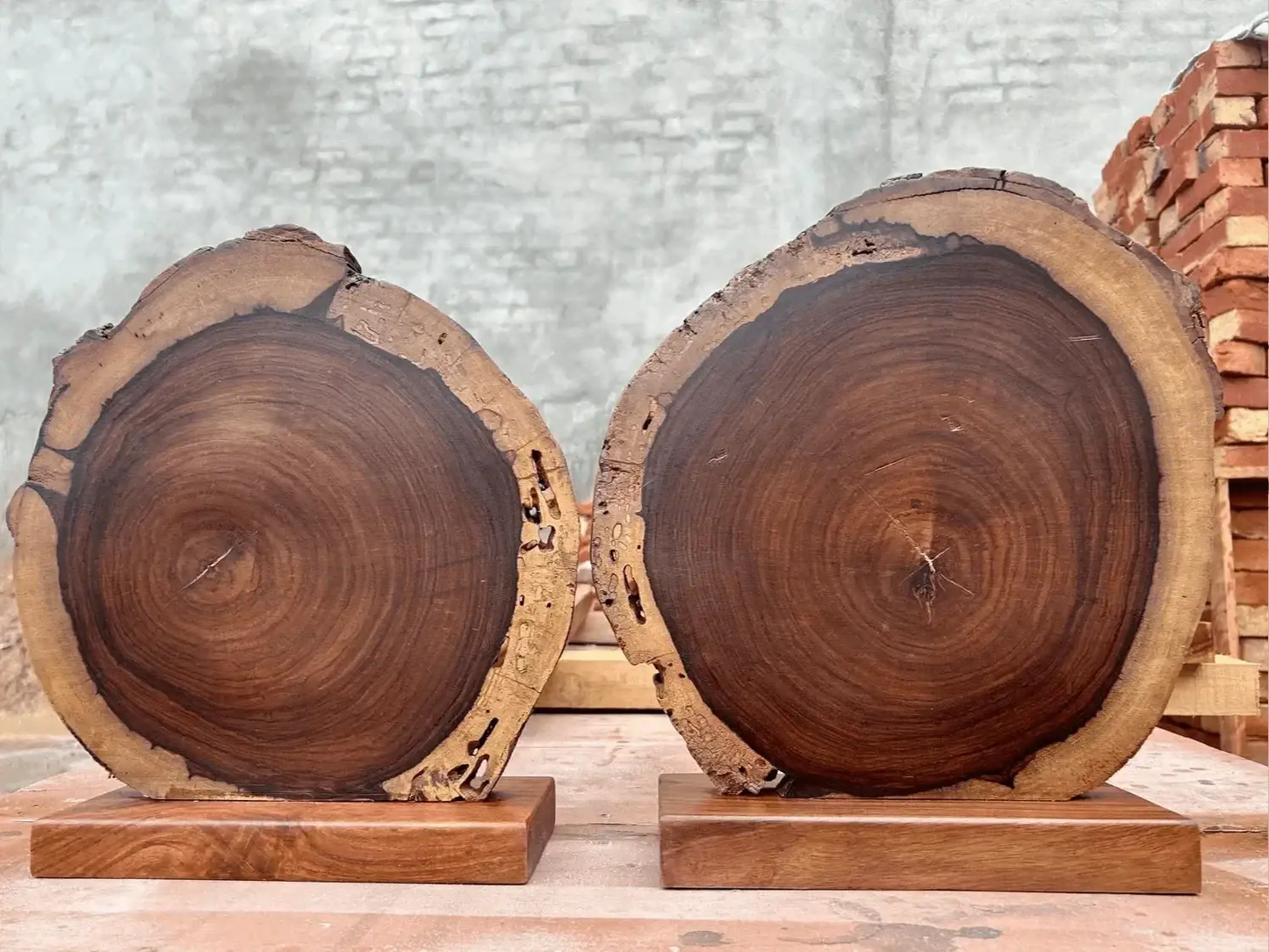 Live Edge Wooden Magnetic Knife Stand for Kitchen